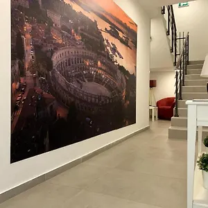 Apartment Dream In Arena 1, Pula